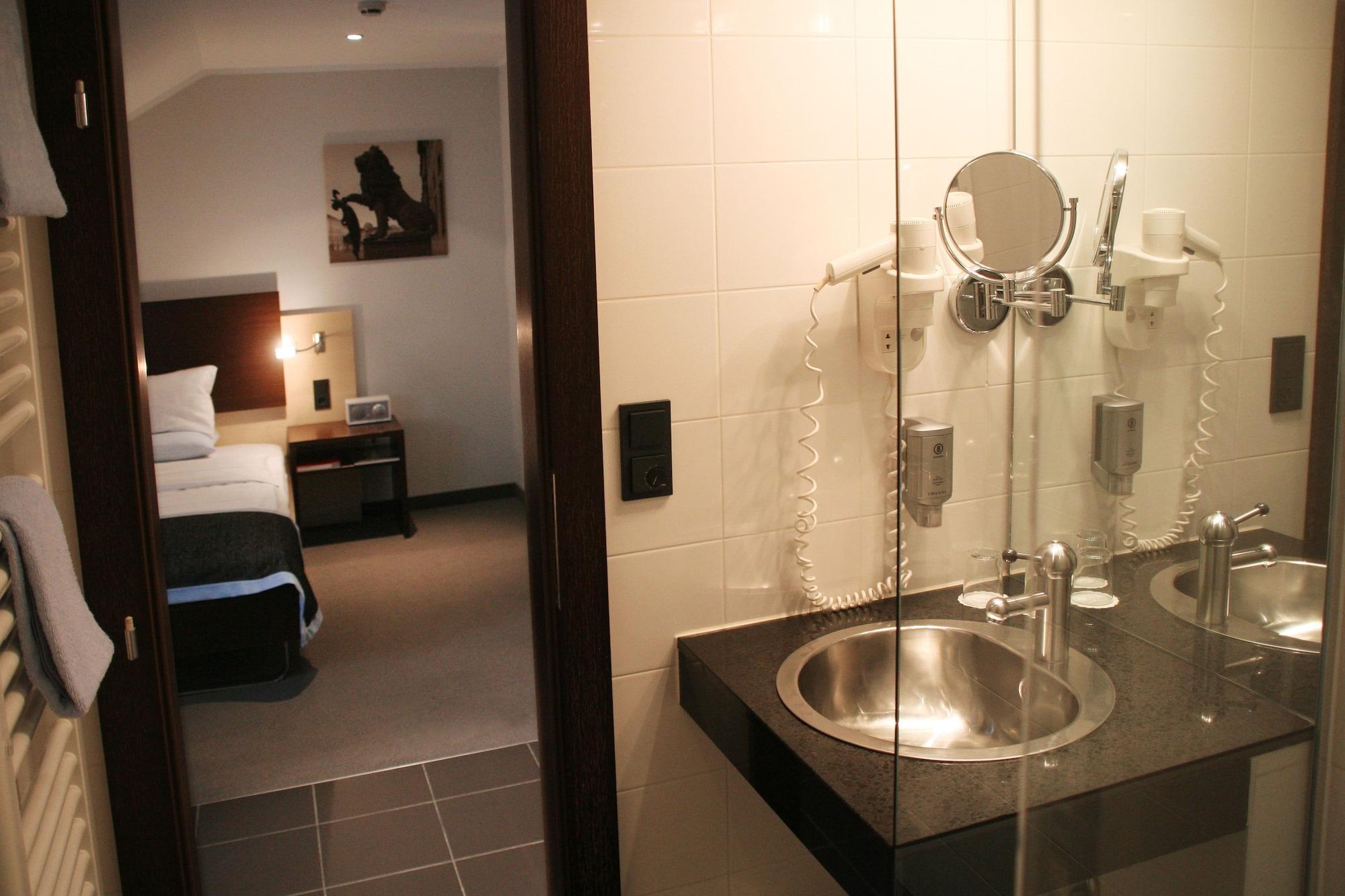 Schiller 5 Hotel 4*